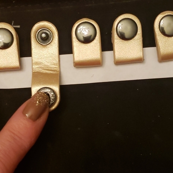 HALSTON jewelry case. - Picture 8 of 13